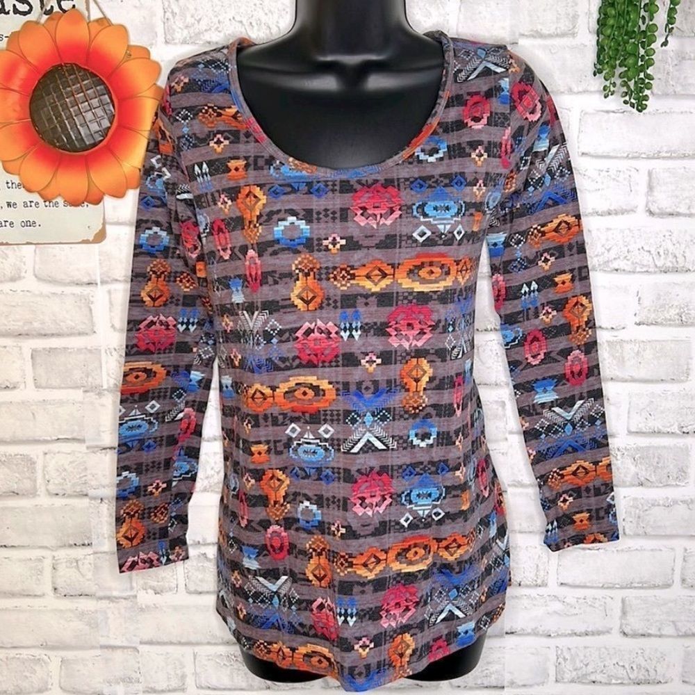 LuLaRoe Lynnae Long Sleeve Shirt Oversized Boho Shirt Top XS